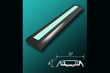 37 x 8 Green illuminating stair nosing